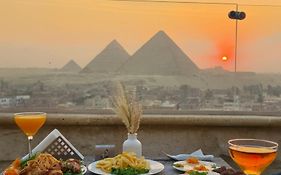 Eco Green Pyramids Hotel